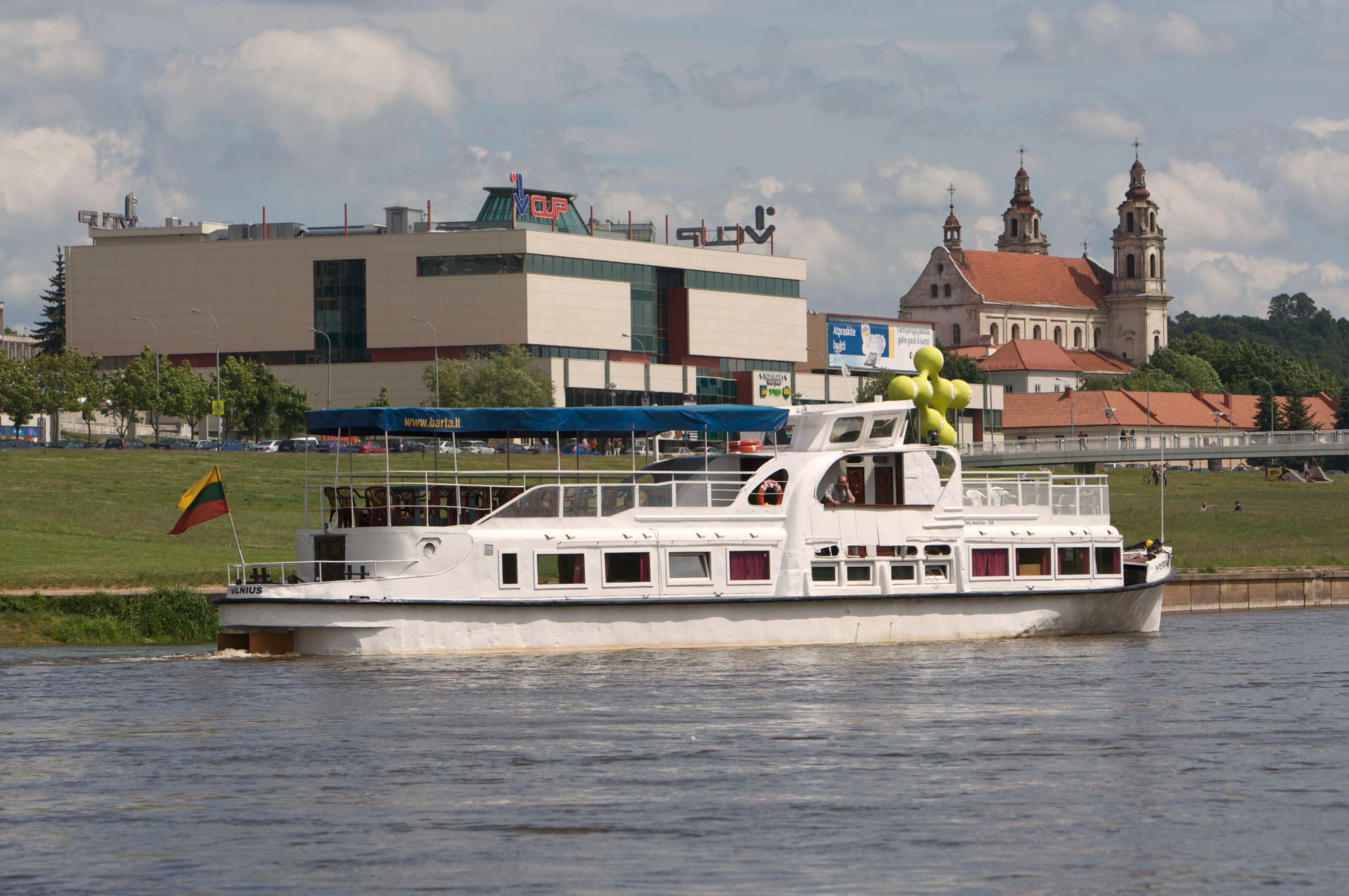 Laivas „RYGA“ Neries upėje Vilniuje - BARTA